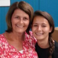 Kelly Pierce Photo 20