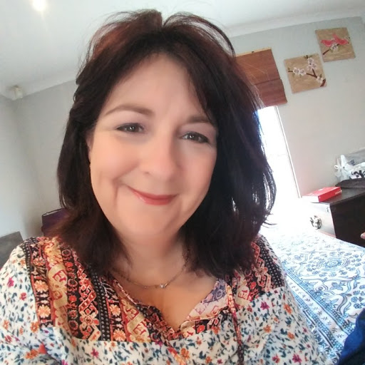 Debbie Russell Photo 30