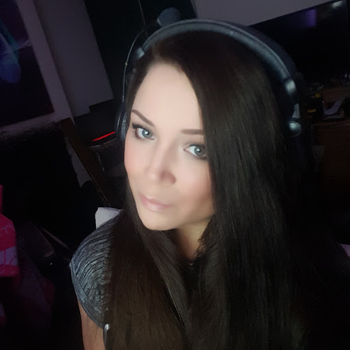 Christina Thacker Photo 11