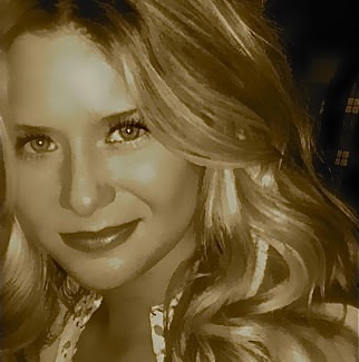 Kristin Meyers Photo 17