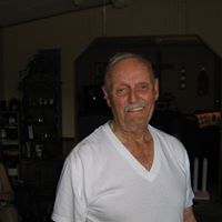 Ralph Welch Photo 24