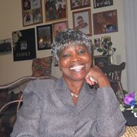 Mae Bell Photo 14