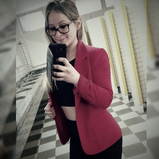 Paula Clemens Photo 21