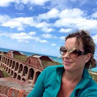 Elizabeth Forster Photo 15