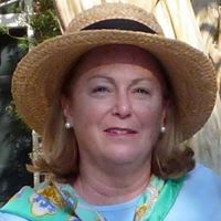 Katherine Holden Photo 9
