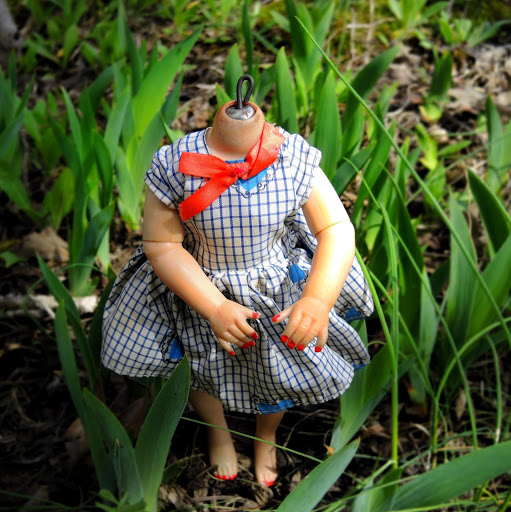 Laura Dotson Photo 7