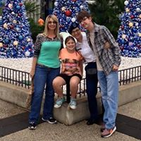 Marie Bergeron Photo 11