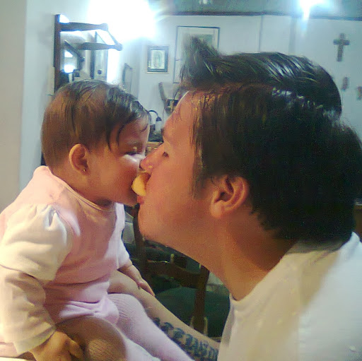 Andres Fuentes Photo 16