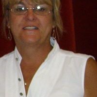 Leah Stevens Photo 14