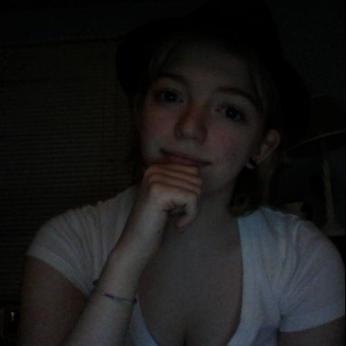 Juliet Green Photo 6