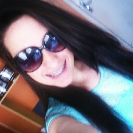 Sarah Azevedo Photo 7