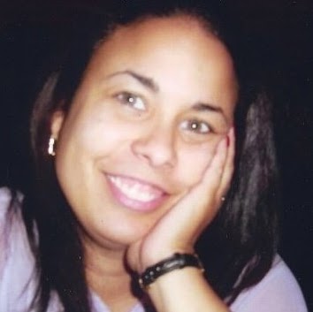 Denise Cruz Photo 22