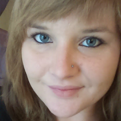 Candace Lambert Photo 24