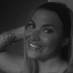 Danielle Devlin Photo 16
