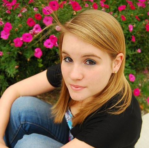 Maria Sutton Photo 9