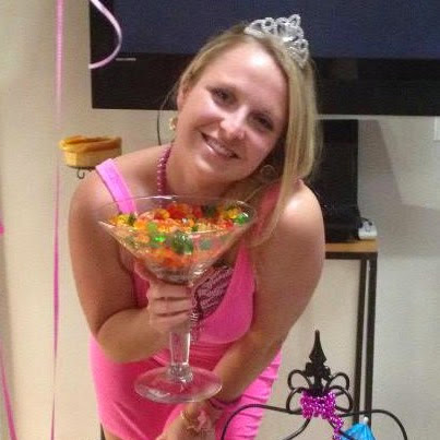 Emily Greer Photo 31