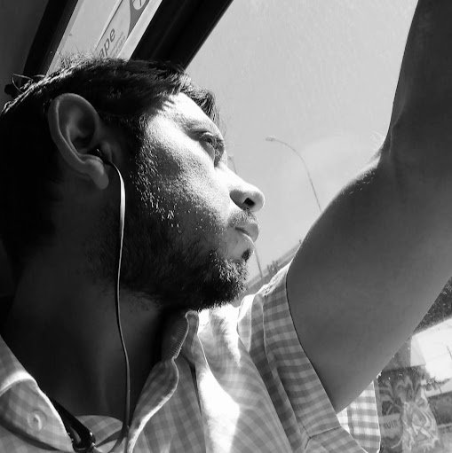 Gerardo Molina Photo 40