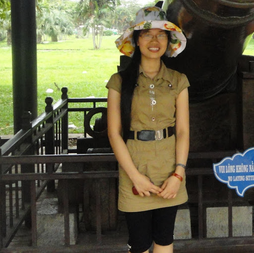 Yen Tran Photo 13