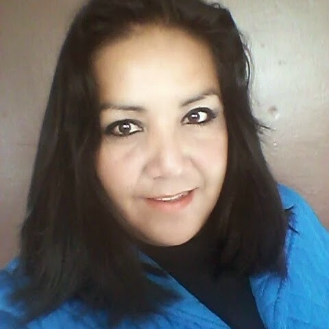 Janette Santana Photo 4