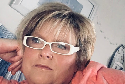 Julie North Photo 16