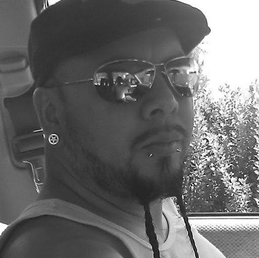 Eric Sandoval Photo 14
