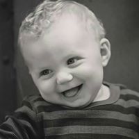 Angel Welch Photo 28