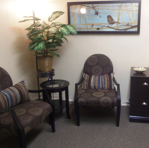 Laurie Hall Photo 19