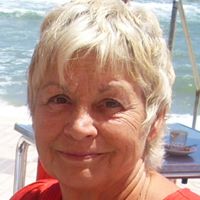 Anne Metcalfe Photo 5