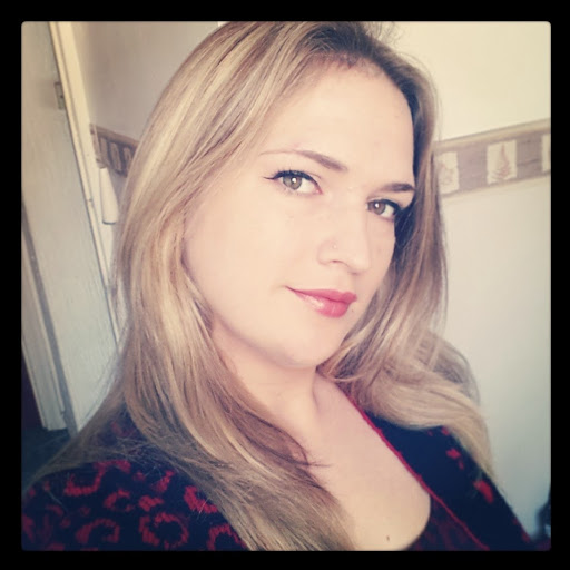 Laura Brock Photo 19