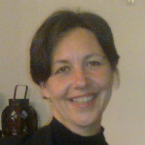 Elizabeth Lay Photo 40