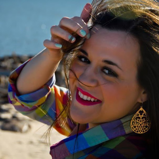 Elizabeth Steger Photo 23