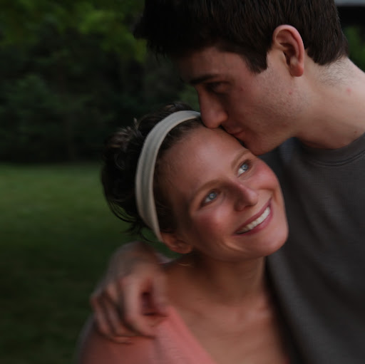 Elizabeth Morris Photo 10