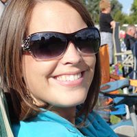 Amber Allen Photo 50
