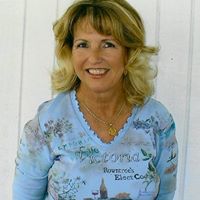 Paula Henderson Photo 45