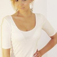 Emily Drake Photo 21