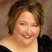 Karen Tucker Photo 29