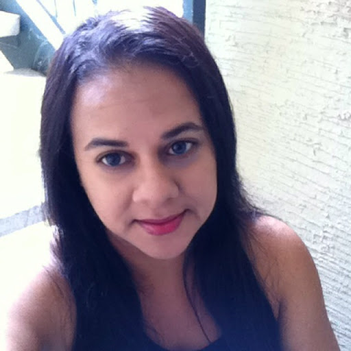 Frances Alvarez Photo 31
