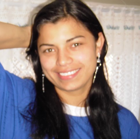 Jacqueline Almeida Photo 16