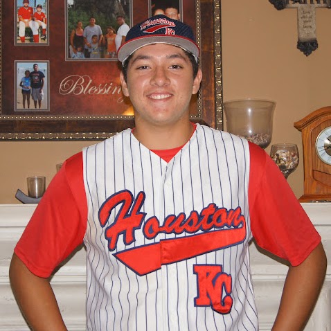 Christopher Suarez Photo 22