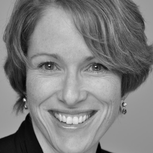 Carolyn Dalgliesh Photo 4