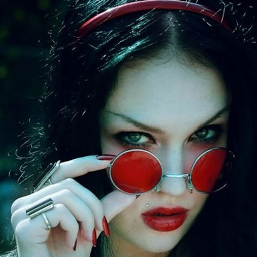 Christi Hamilton Photo 9