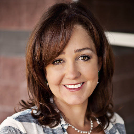 Laurie Johnson Photo 20
