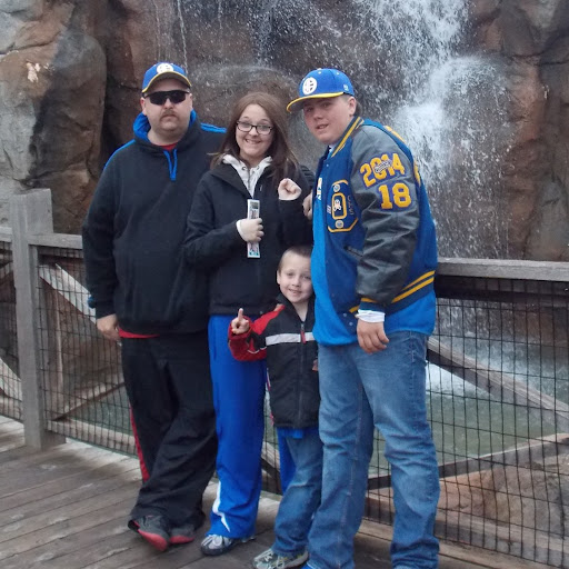 Anna Everhart Photo 13