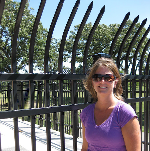 Debbie Mitchell Photo 14