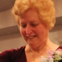 Betty Armstrong Photo 27