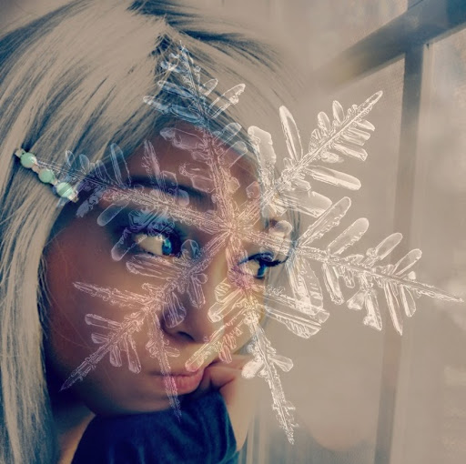 Jacqueline Frost Photo 33