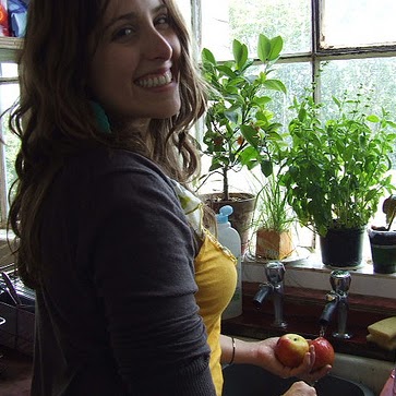Liz Mcdowell Photo 22