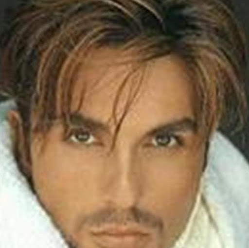 Victor Rich Photo 27