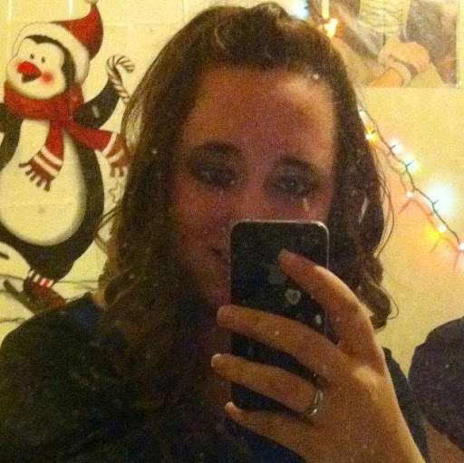 Nicole Gordon Photo 17