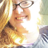 Erin Lindstrom Photo 10